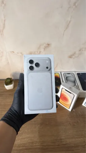 iPhone 17 Pro max 256GB lacrado 