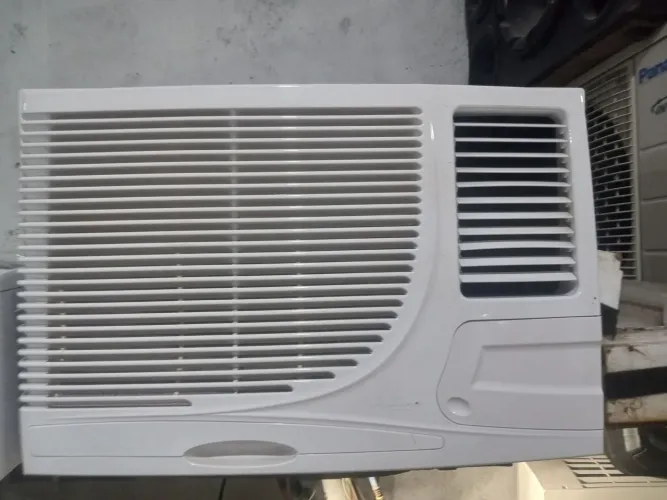 Ar condicionado 12 mil BTUs e 220v