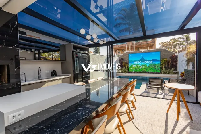 Sobrado com 4 dormitórios à venda, 234 m² por R$ 2.999.000,00 - Betaras - Matinh