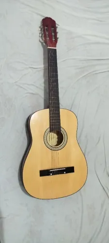 Violão novo