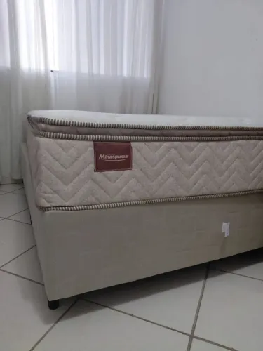 Cama de casal com colchão NOVA