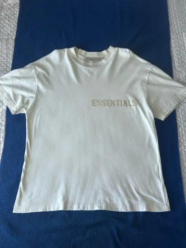 Camiseta Essentials Fear of God FOG