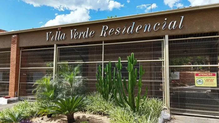 CHÁCARA DE ESQUINA NO VILA VERDE RESIDENCIAL À VENDA