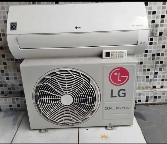 AR CONDICIONADO LG INVERT 9 mil btus