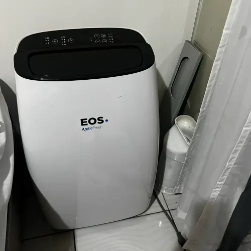 ? AR-CONDICIONADO PORTÁTIL EOS ARCTIC FRESH - 12.000 BTU