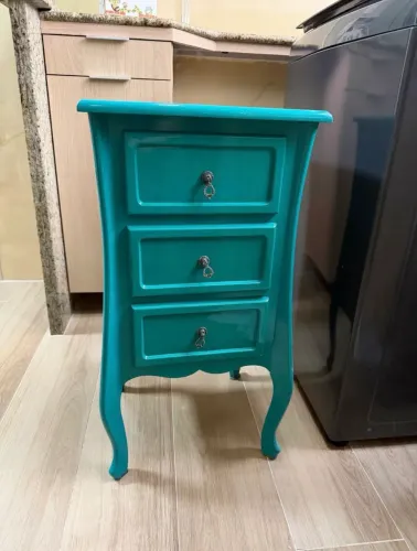Mesinha de cabeceira