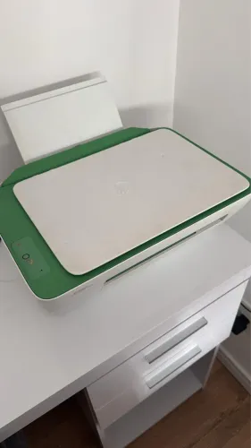 Impresora Multifunción A Color Hp Deskjet Ink Advantage 2375 Verde (Usado)