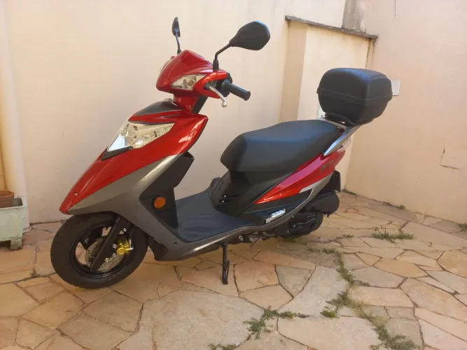 Suzuki / Haojue Lindy 125