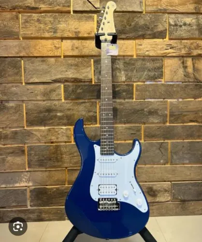 Guitarra yamaha 