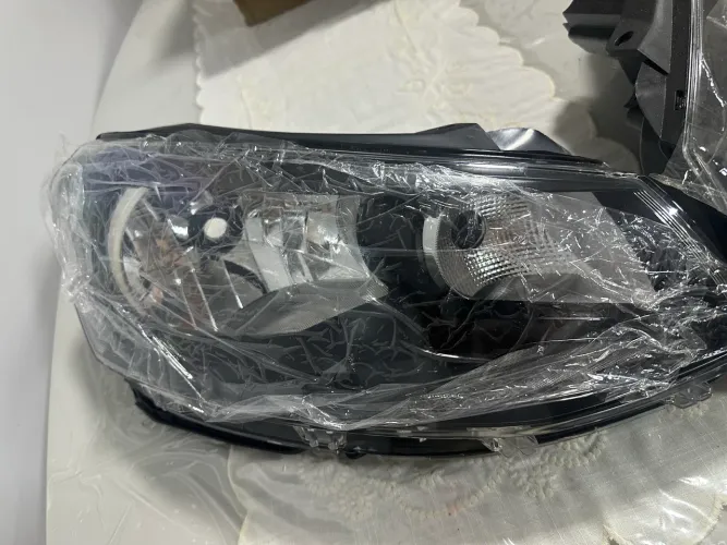 Vendo Farol saveiro G6