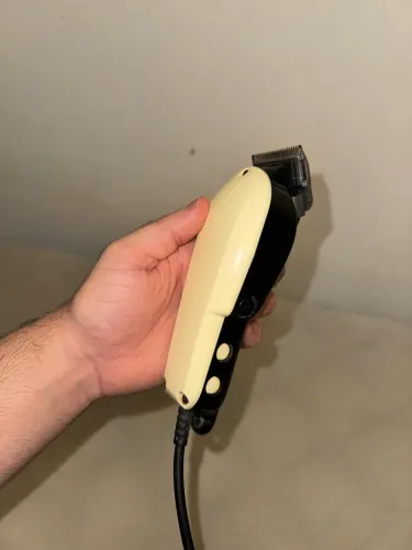 Máquina de Acabamento Profissional