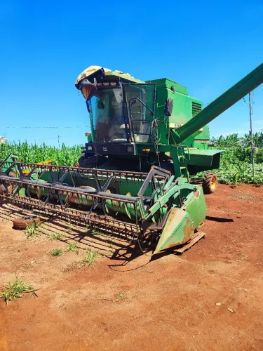 Colheitadeira John Deere 1175 (Vendo ou Troco)