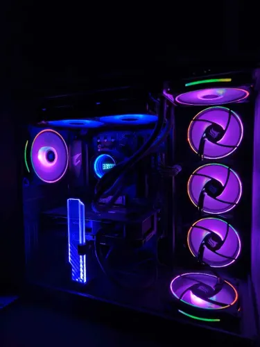 PC GAMER RTX 5060 TI 16GB + RYZEN 7 5700X 32 GB RAM 1TB NVMe