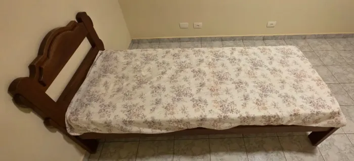 CAMA + COLCHÃO SOLTEIRO