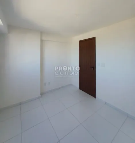 Apartamento com 2 quartos em Candeias