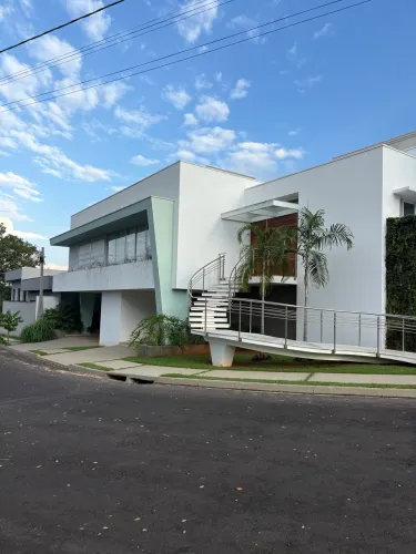 Casa de 220m² e 3 suítes no Cond. Bosque Sul, em Tanabi - SP. Direto com Proprietário