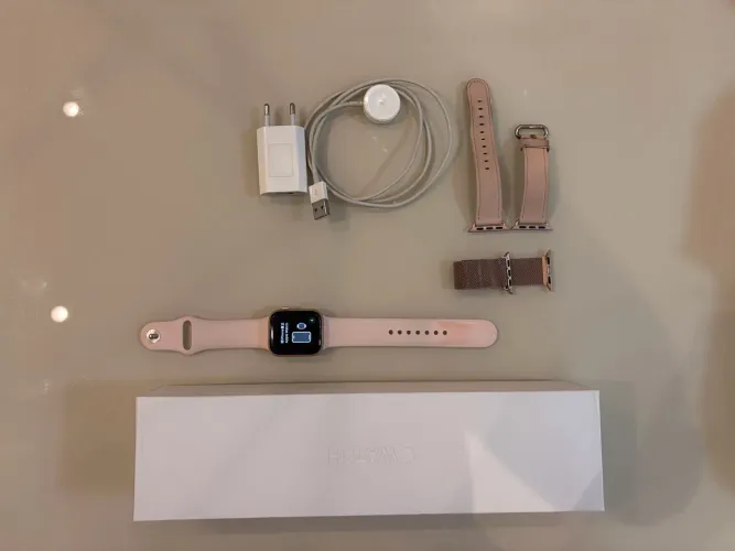 Apple Watch Series 5 - Rose 40mm