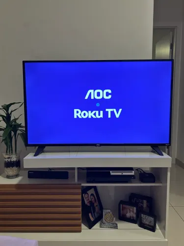 TV 43 led Roku TV AOC