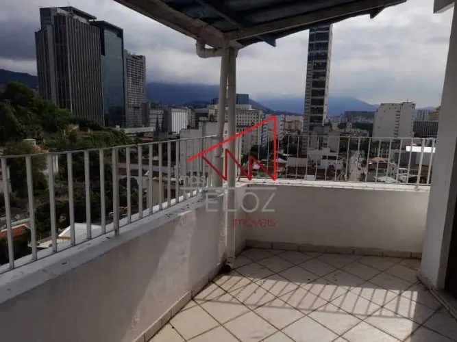 Cobertura - / Residencial / Centro