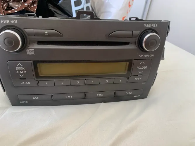 rádio original do Toyota Corolla 2012 (modelo 2009-2014)