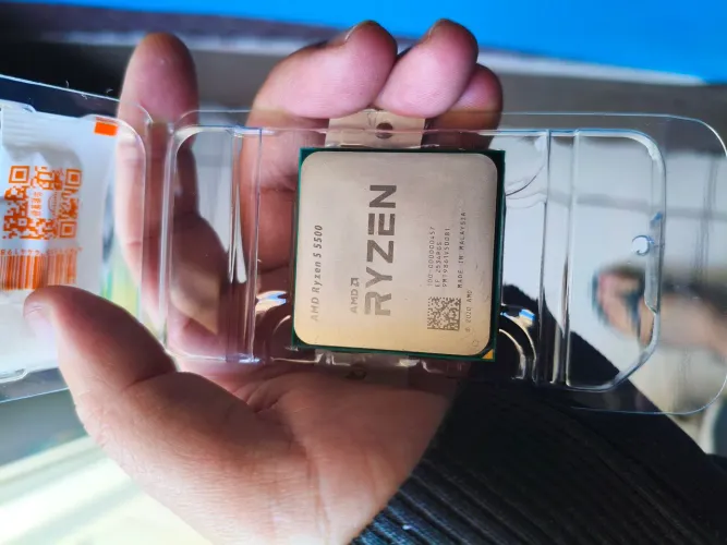 Ryzen 5 5500 + cooler box