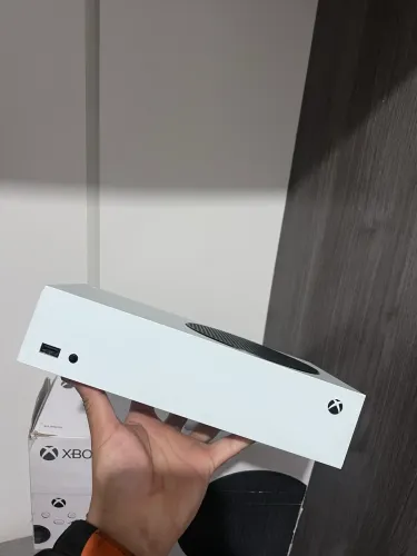 Xbox Series S na caixa