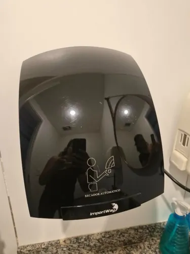 Monitor AOC