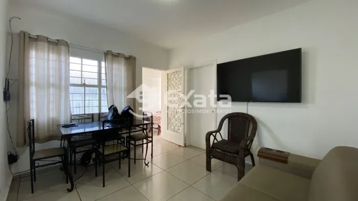 Casa Assobradada com 2 quartos e 2 banheiros para venda na Vila Trujillo zona central de S