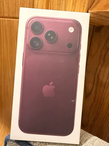 iPhone 18 pro - 256GB- cor bordô / lacrado