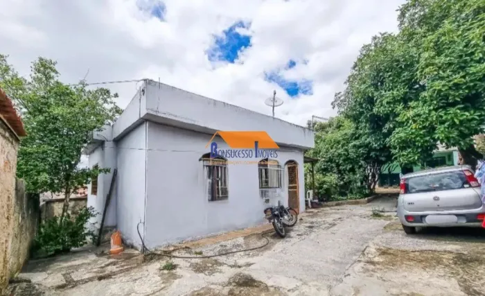 casa de 2 quartos no bairro Floramar