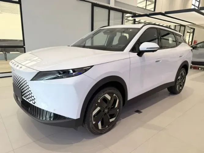 Omoda 7 Luxury 1.5 TB FWD 2027