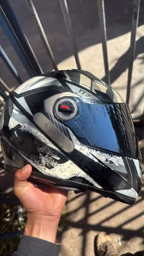 Capacete Ls2 usado