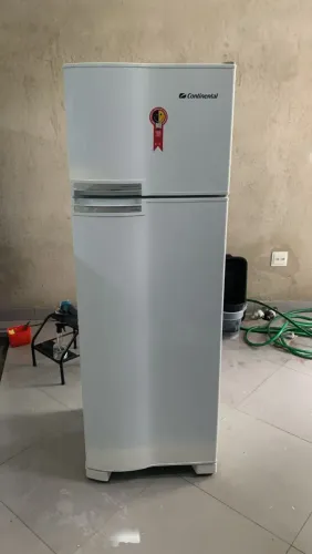 Geladeira Continental 2 Portas- Branca ( 3 meses de garantia)
