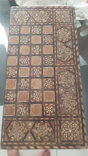 vendo 2 tabuleiros de gamao antigo sem as peças 