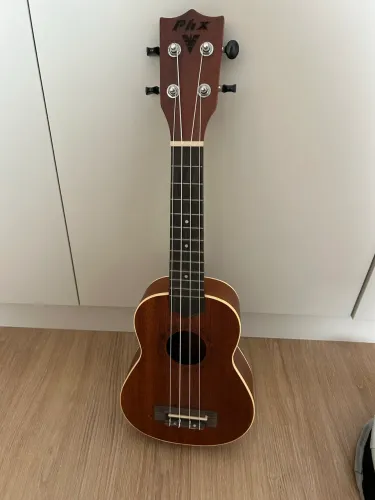 Ukulele Soprano Acustico modelo UPK-21 NA da Phx com bag e suporte de chao