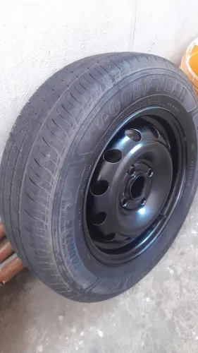 Vendo ou troco rodas de ferro 13 com pneus
