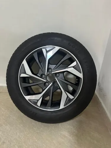 1 RODA + 4 PNEUS CRETA BAIXOU!!!!