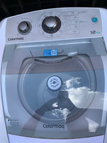 Vende-se máquina de lavar Colomarq 12Kg