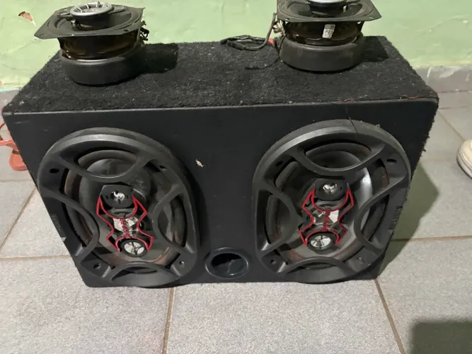 Vende se caixa de som