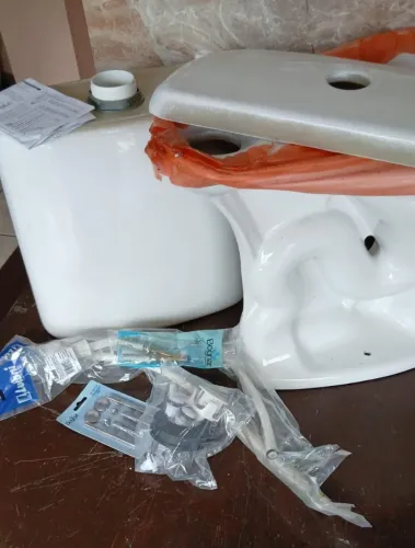 Kit Vaso Sanitário + Caixa Acoplada Hervy Branco - Novo na Caixa"+ Acessorios