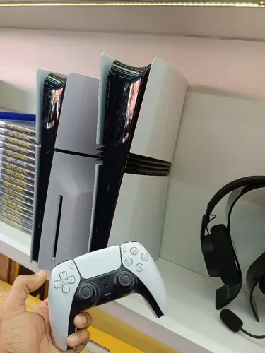 Playstation 5 PRO semi novo!