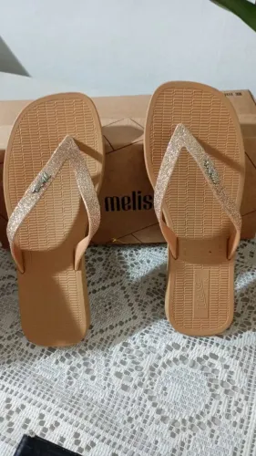 Sapatos, sandálias e chinelo.  Nunca usado e usado somente 1 vez.