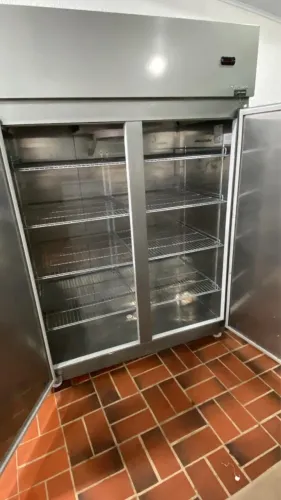 Refrigerador Comercial Gelopar GRCR-2P TI 1421 Litros 220V