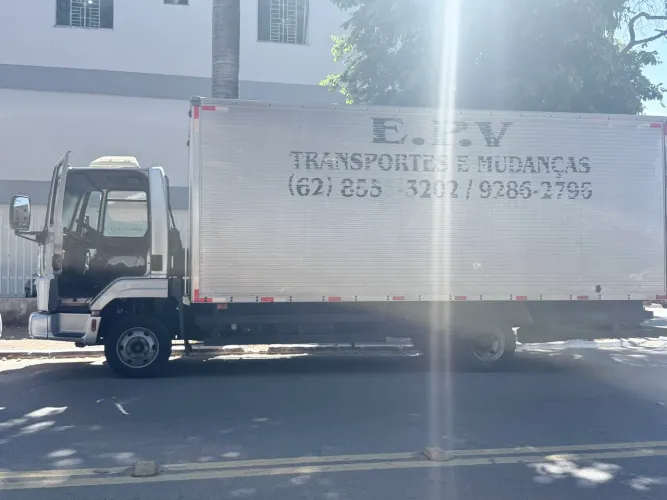 Vendo Caminhão Baú Ford Cargo 816
