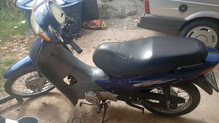 6.500 tô revisada. Pneus novos relação, e bateria , e prática elétrica e pedal,