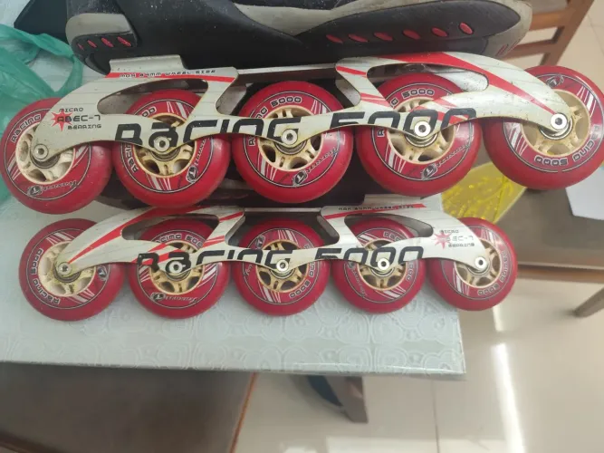 Par de Base (5 rodas) patins traxart action 5000