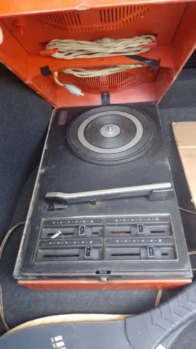 Toca discos antigo 