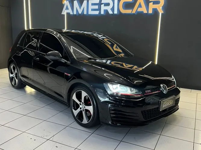 Volkswagen Golf GTI 2.0 TSI 220cv Aut. 2017