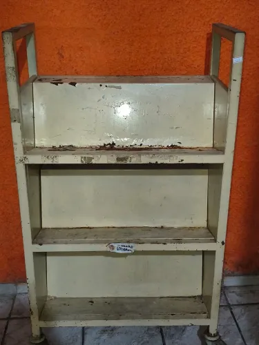 Repositor de ferro 