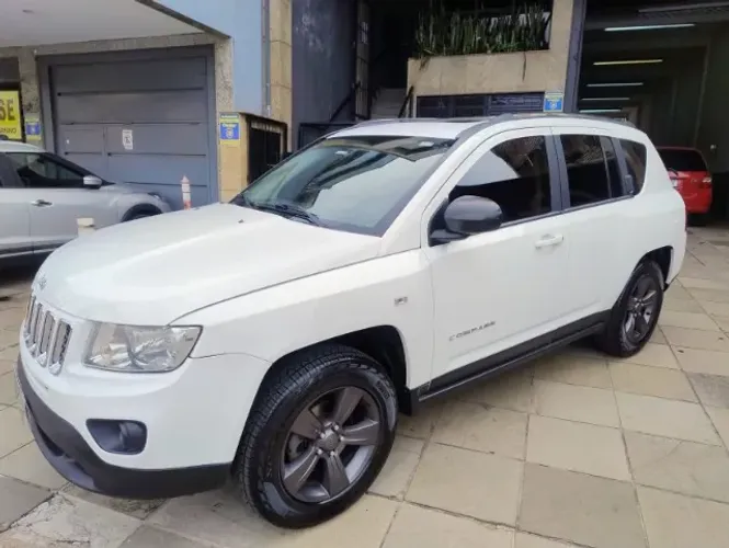 Jeep Compass Sport 2.0 16V 156cv 5P 2013